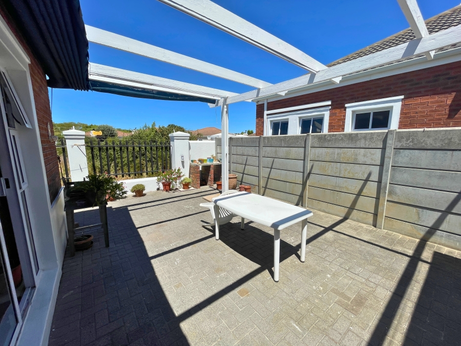 To Let 3 Bedroom Property for Rent in Vierlanden Western Cape